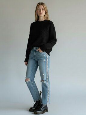 Distressed Lucky Brand Relaxed Taper Jeans with Ribbon Accent Size 24/00